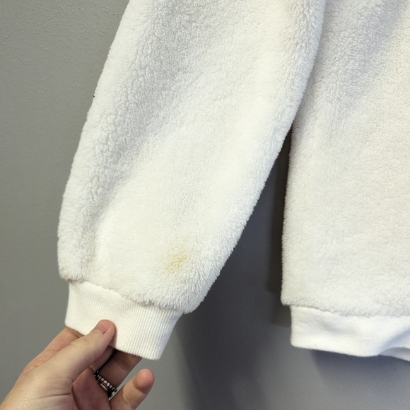 Kids Hello Kitty Sherpa | Kids size 8 - Picture 5 of 5